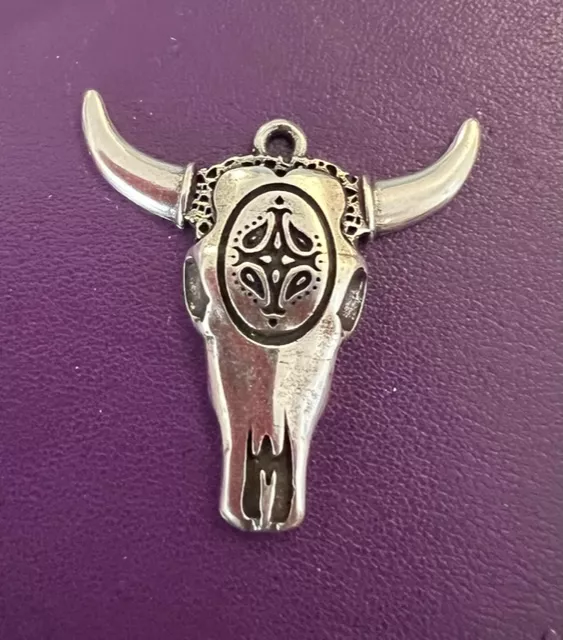 Pendant tete de taureau 33.6 x 15.9mm