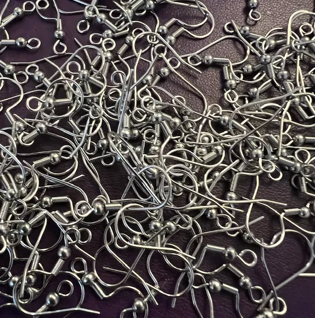 20 Clous d'oreilles Americains en ACIER