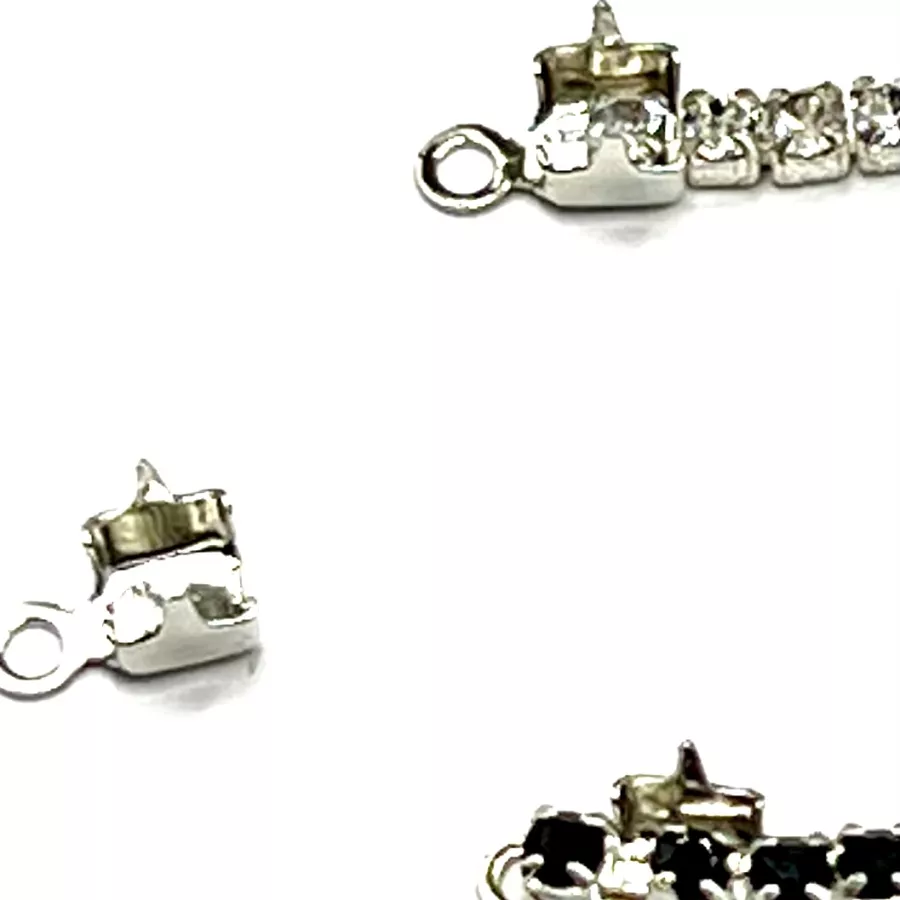 Embout spécialement concu pour la chaine strass blanc ou noir