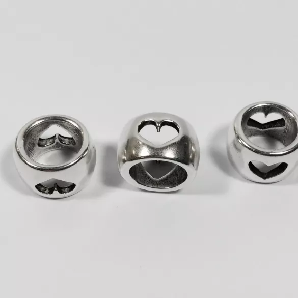 Passant rond 10 mm avec motif coeur