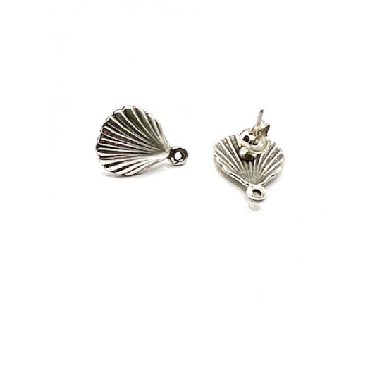 Shell earrings