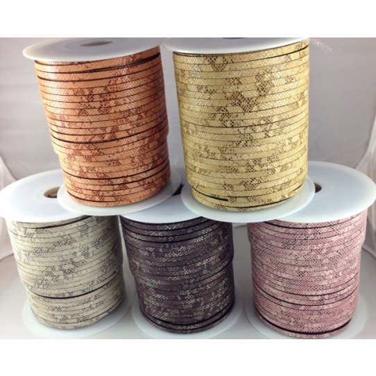 Cuir veau motif serpent 5mm, 4.17� ht /m soit  5� ttc