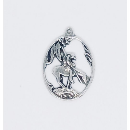 Pendant mdaille finement travaill reprsentant Don Quichote a cheval 