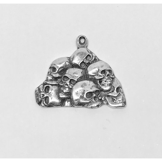 Pendant - skulls